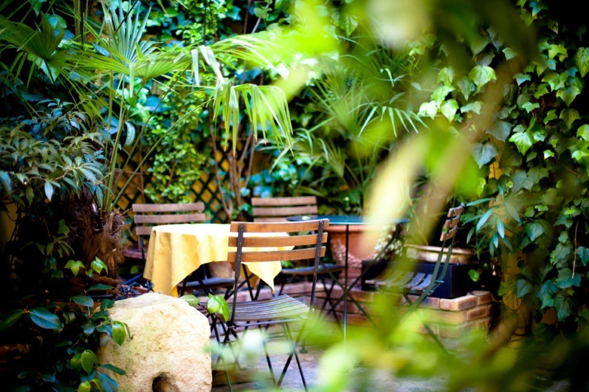 Hotel De La Tulipe 巴黎 餐厅 照片